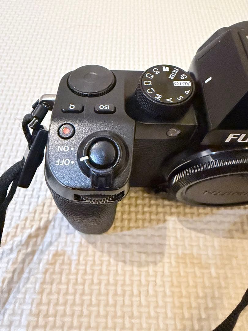 【中古】FUJIFILM / X-S10（本体及び一部付属品のみ）