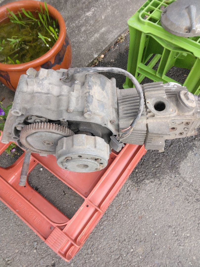 ホンダ90ccバイク用エンジン 空冷タイプ 使用感あり