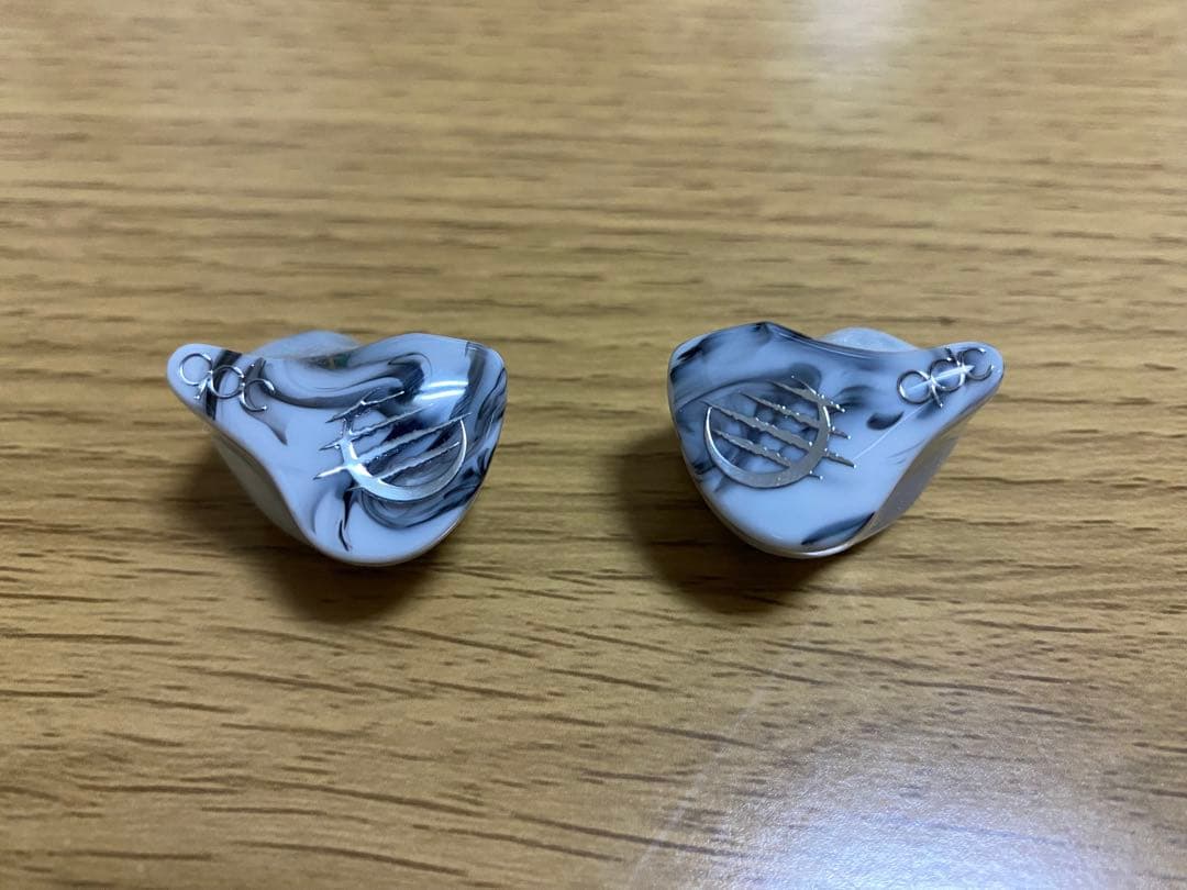 qdc White Tiger＋LUPIC JUKEBOX