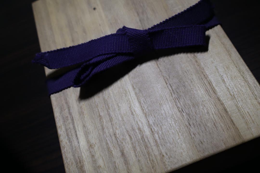 【新品未使用】赤間硯　下井唯石作　梅文研彫　桐箱付き