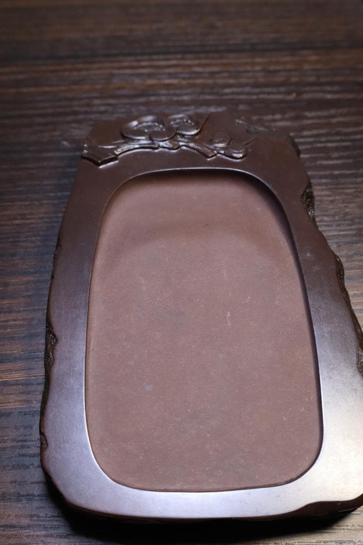 【新品未使用】赤間硯　下井唯石作　梅文研彫　桐箱付き