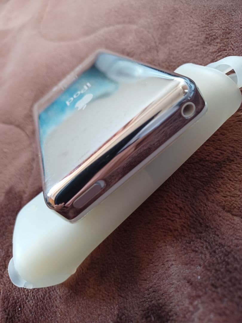 【美品】Apple iPod クラシック　ホワイト 80GB USBケーブル付き