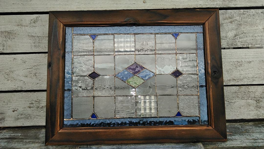 ステンドグラス「菱形ブルー枠」