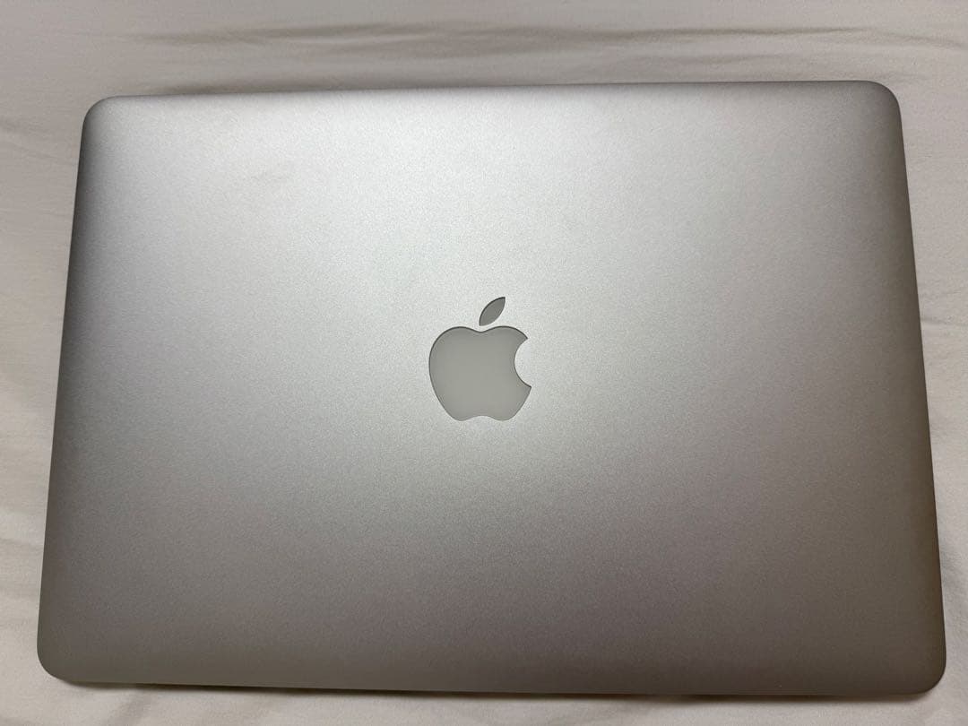 MacBook Air【13インチ・Early2015】充電器付き
