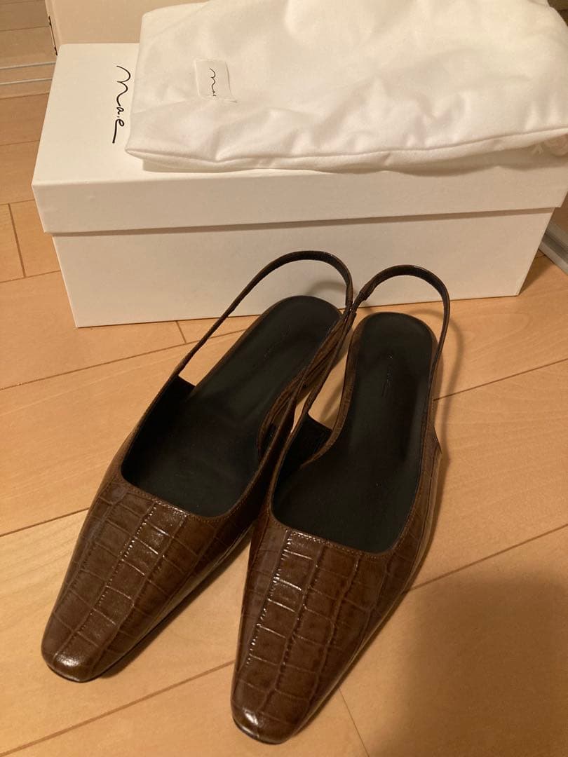 Na.e ナエ　パンプス　Urban Slingback Flats_Brown