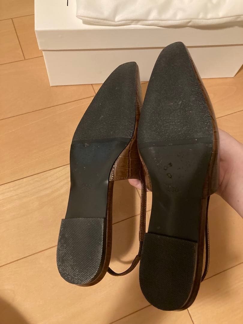 Na.e ナエ　パンプス　Urban Slingback Flats_Brown