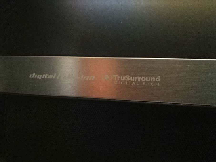 SONY　液晶デジタルテレビ／ ブラビアKDL-32V1000／2006年式