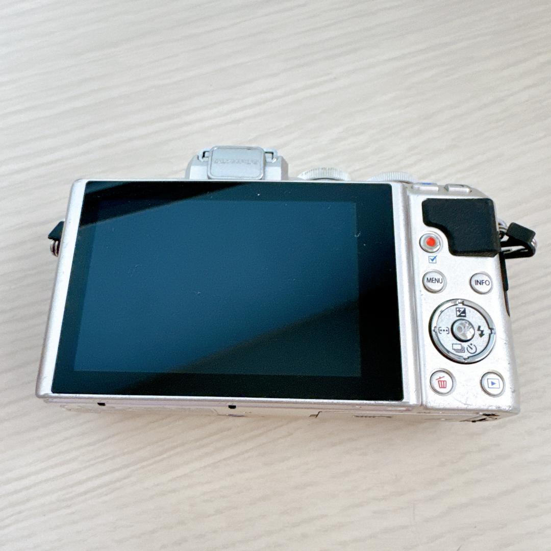 OLYMPUS PEN Lite E-PL7 カメラボディ　付属品多数