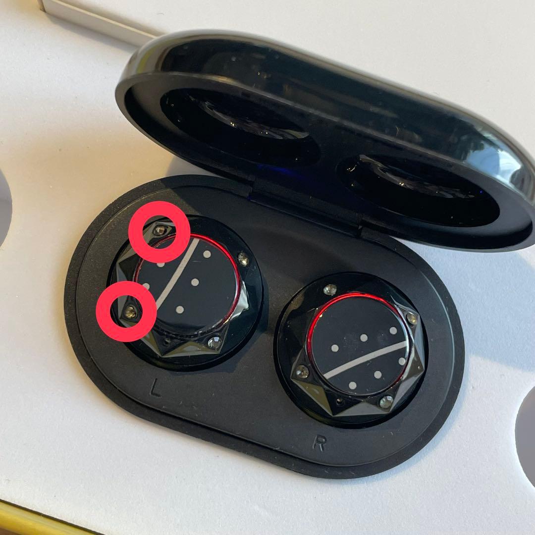 完売品　完全ワイヤレスイヤホン ゴールデンカムイ 尾形百之助モデル