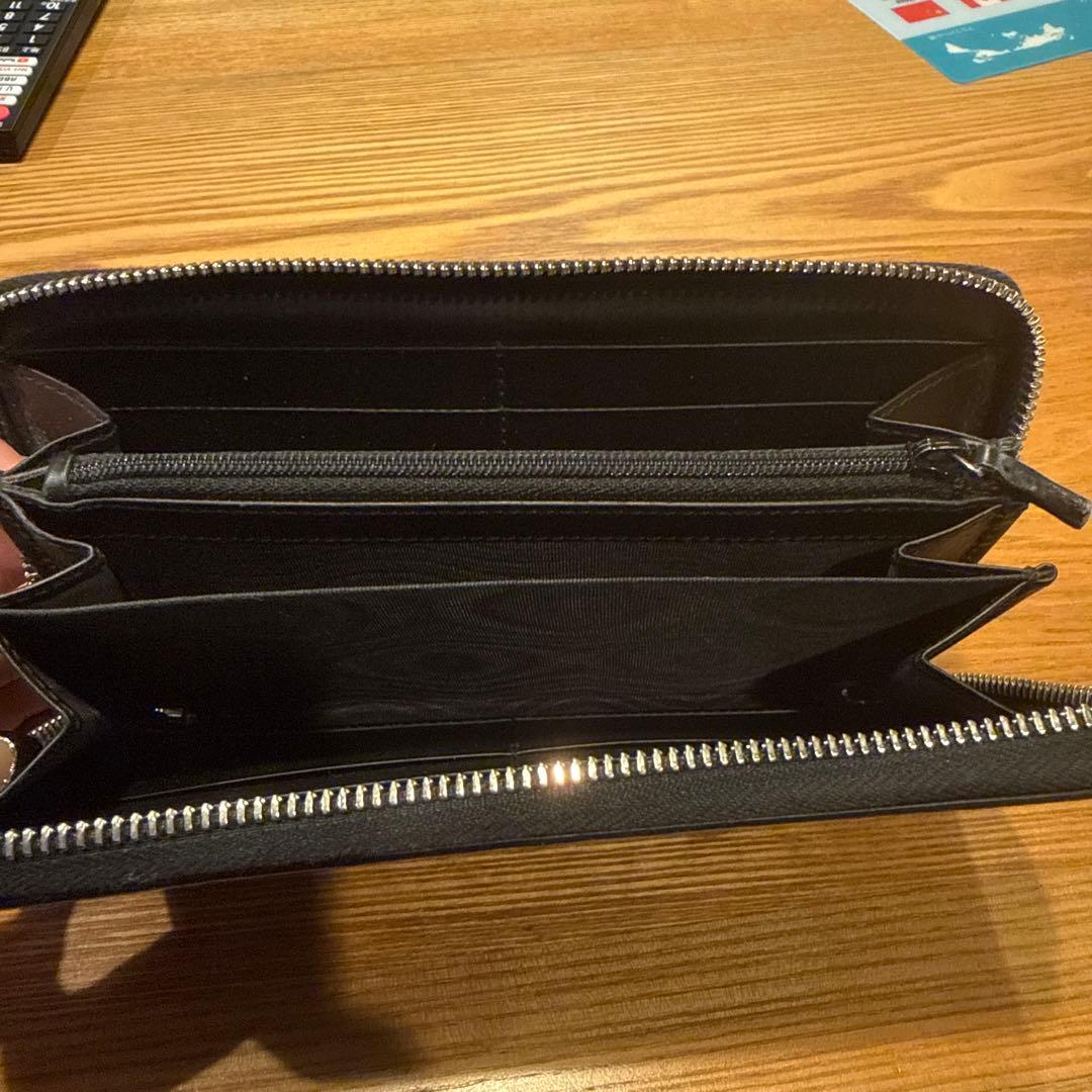 Gucci ブラックキャンバス 長財布