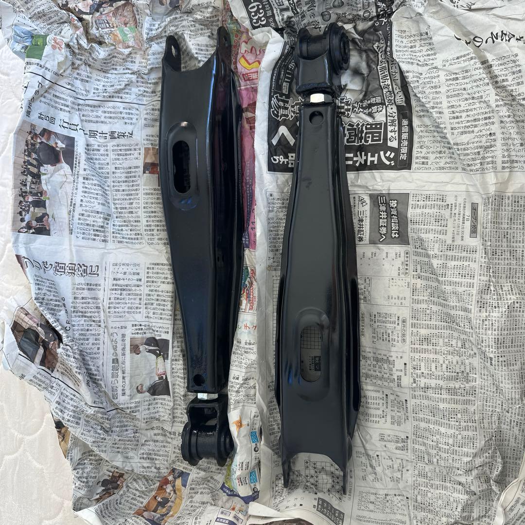 クラウン・マジェ・GS・ IS マークX系　調整リアロアアーム