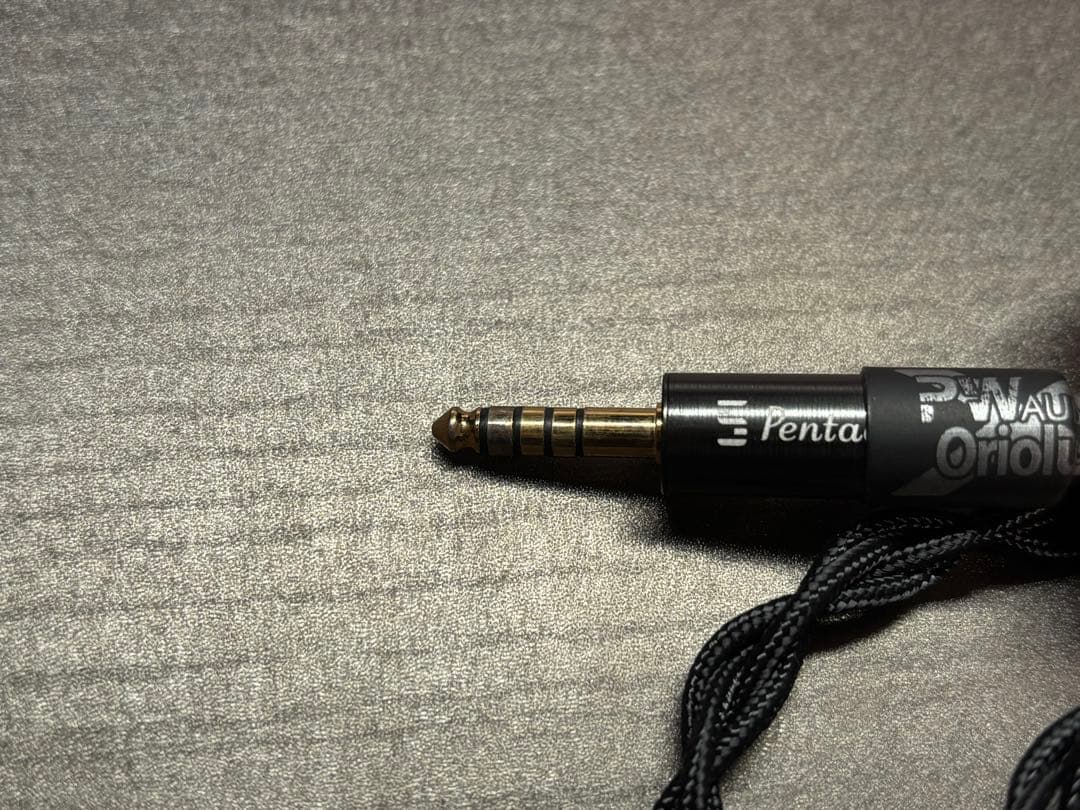 イヤホン Oriolus Traillii JP Black and Red