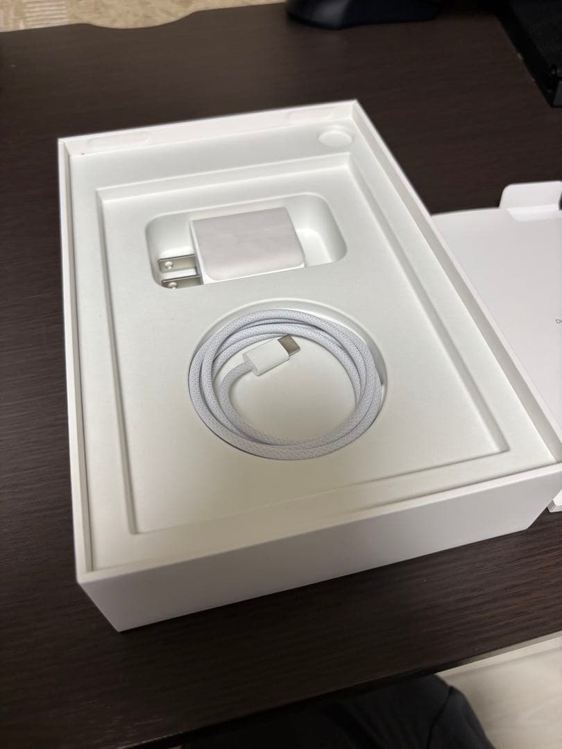 Apple iPad mini (A17 Pro)第7世代本体 Folioケース