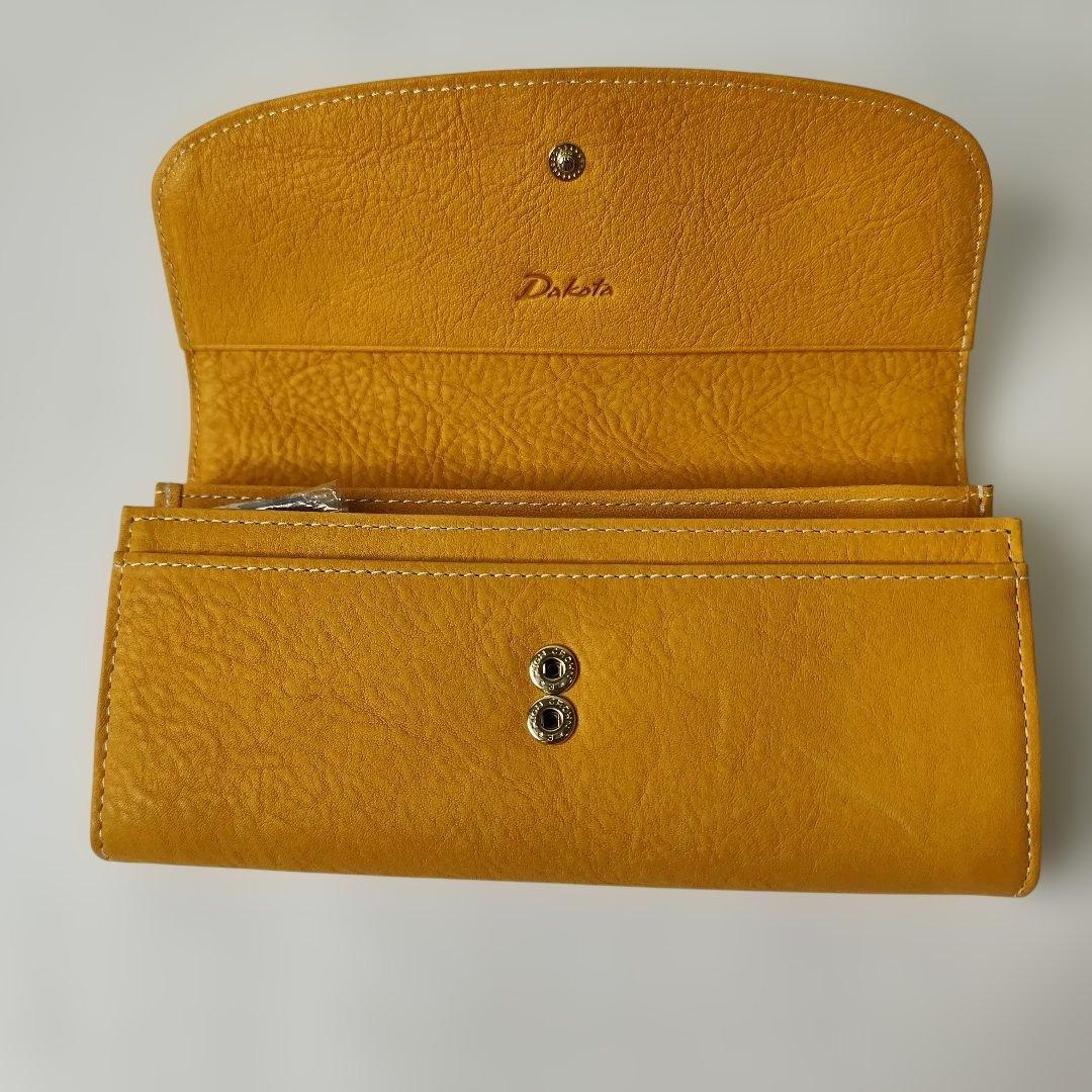 箱無しの為半額！※新品未使用タグ付き※Dakota長財布