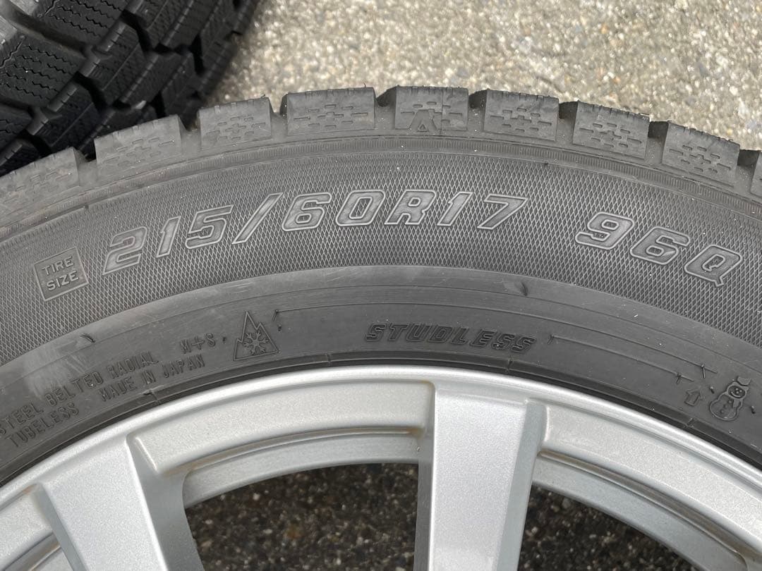 ☆スタッドレスタイヤ　215/60R17 2021年製 C-HRなどに☆