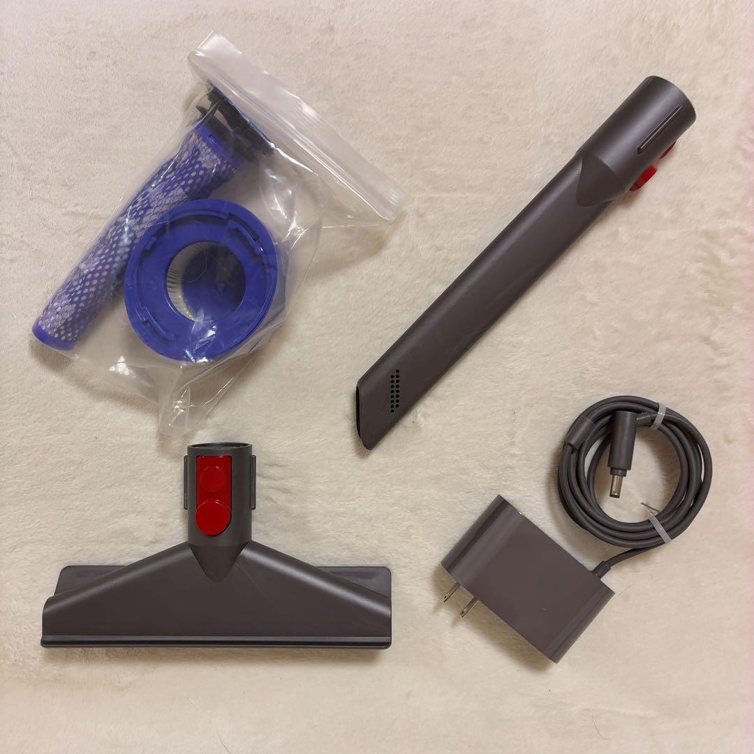 ★予備フィルター付き！ダイソン　Dyson V8 Slim Fluffy