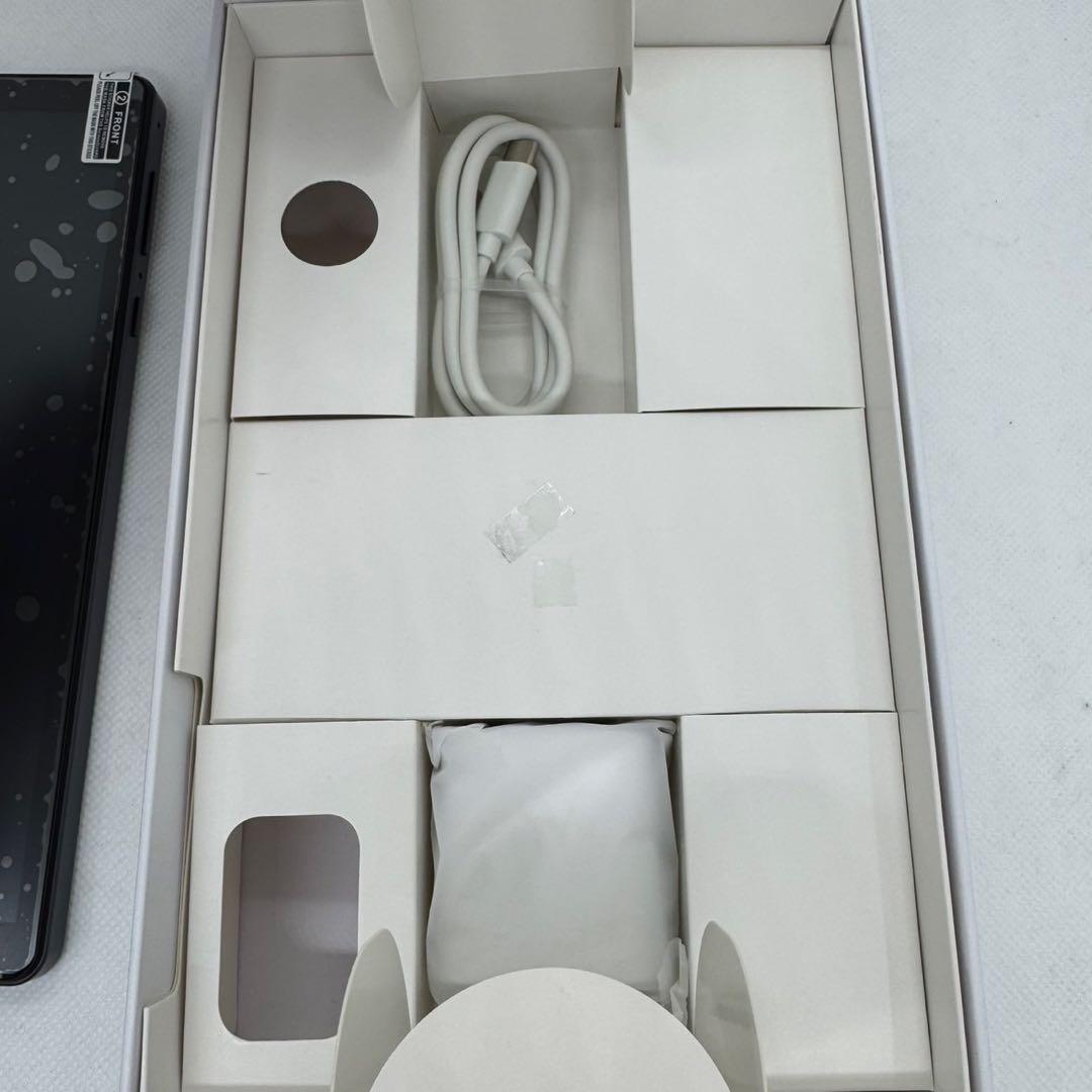 ※未使用品　K1683 HEAD WOLF 8インチ　タブレット　ケース付き