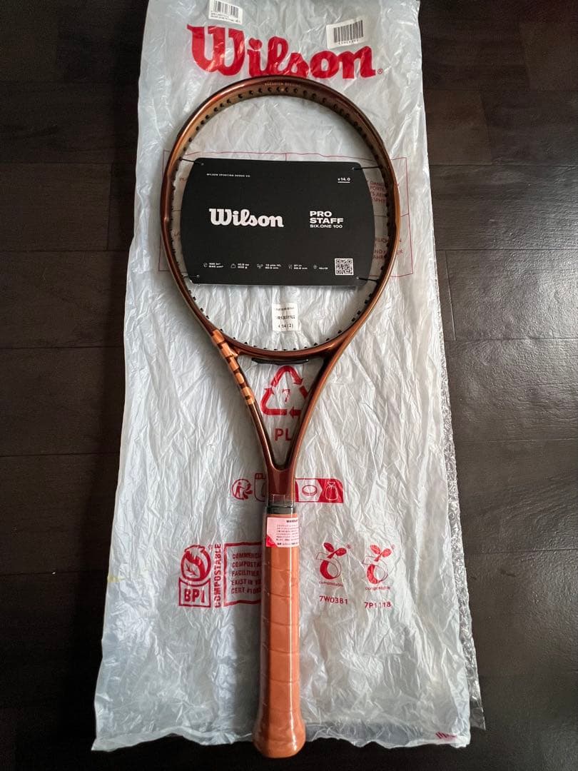 Wilson Pro Staff Six.One 100 ラケット