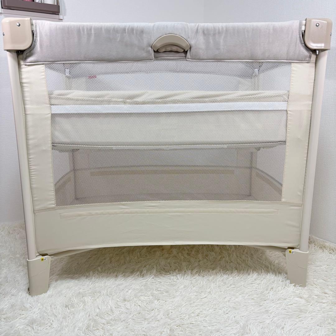 美品　アップリカ　ココネル　エアー　プラス　ベビーベッド　最上位モデル