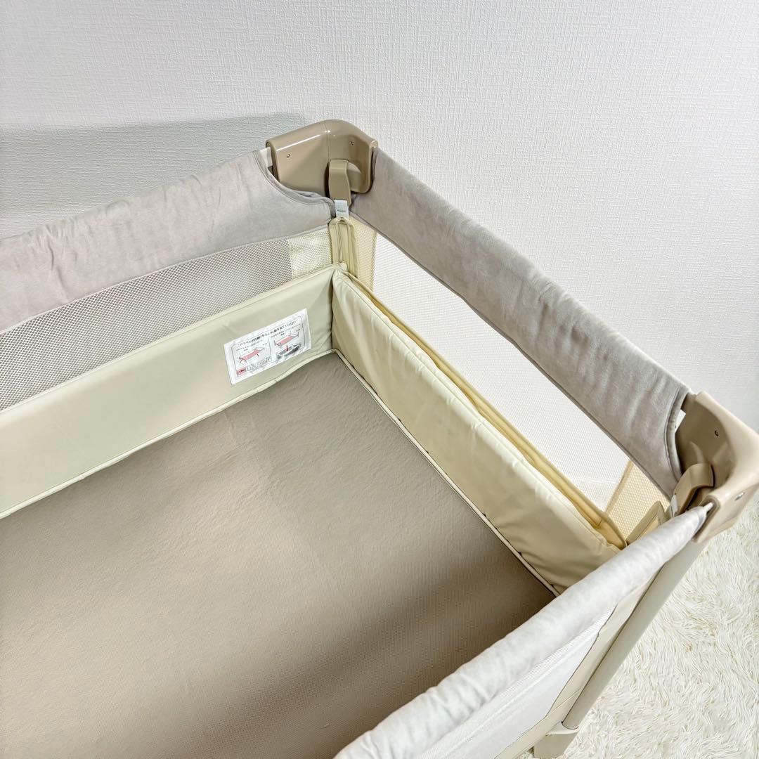 美品　アップリカ　ココネル　エアー　プラス　ベビーベッド　最上位モデル