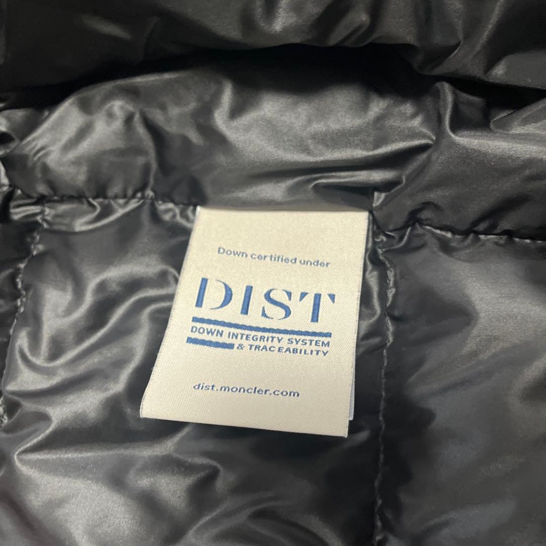 MONCLER VANOISEブラックダウンベスト