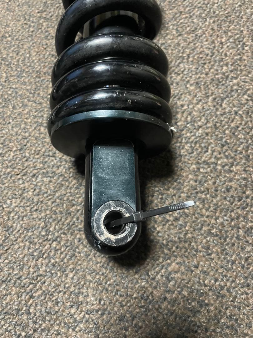 TW200ローダウン　リヤサス　G-SUSPENSION ショックアブソーバー