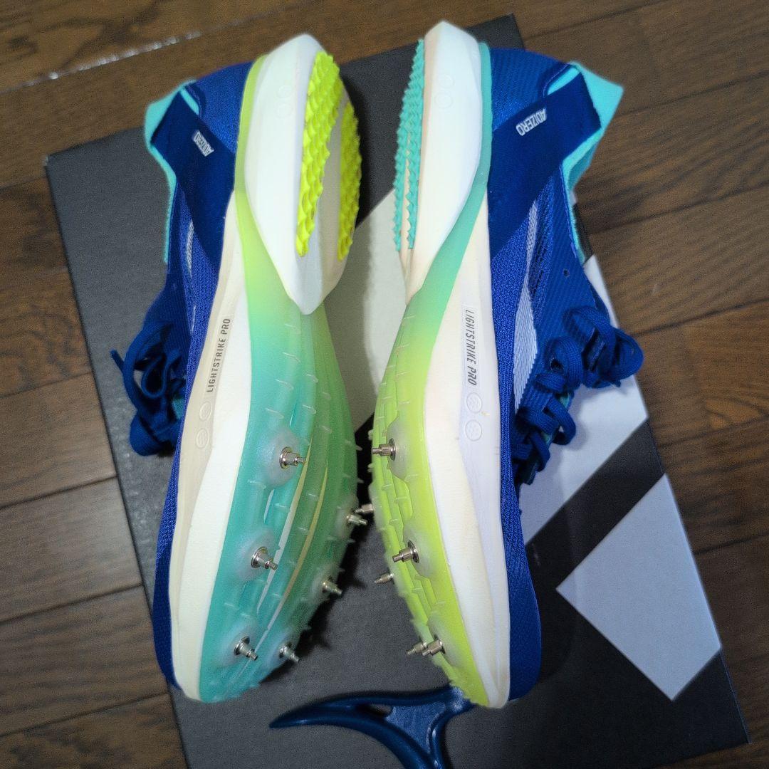 アデゼロアバンチ（adidas）スパイクシューズ