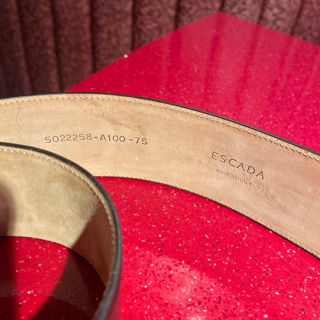 ESCADA クリスタル装飾 ブラックレザーベルト