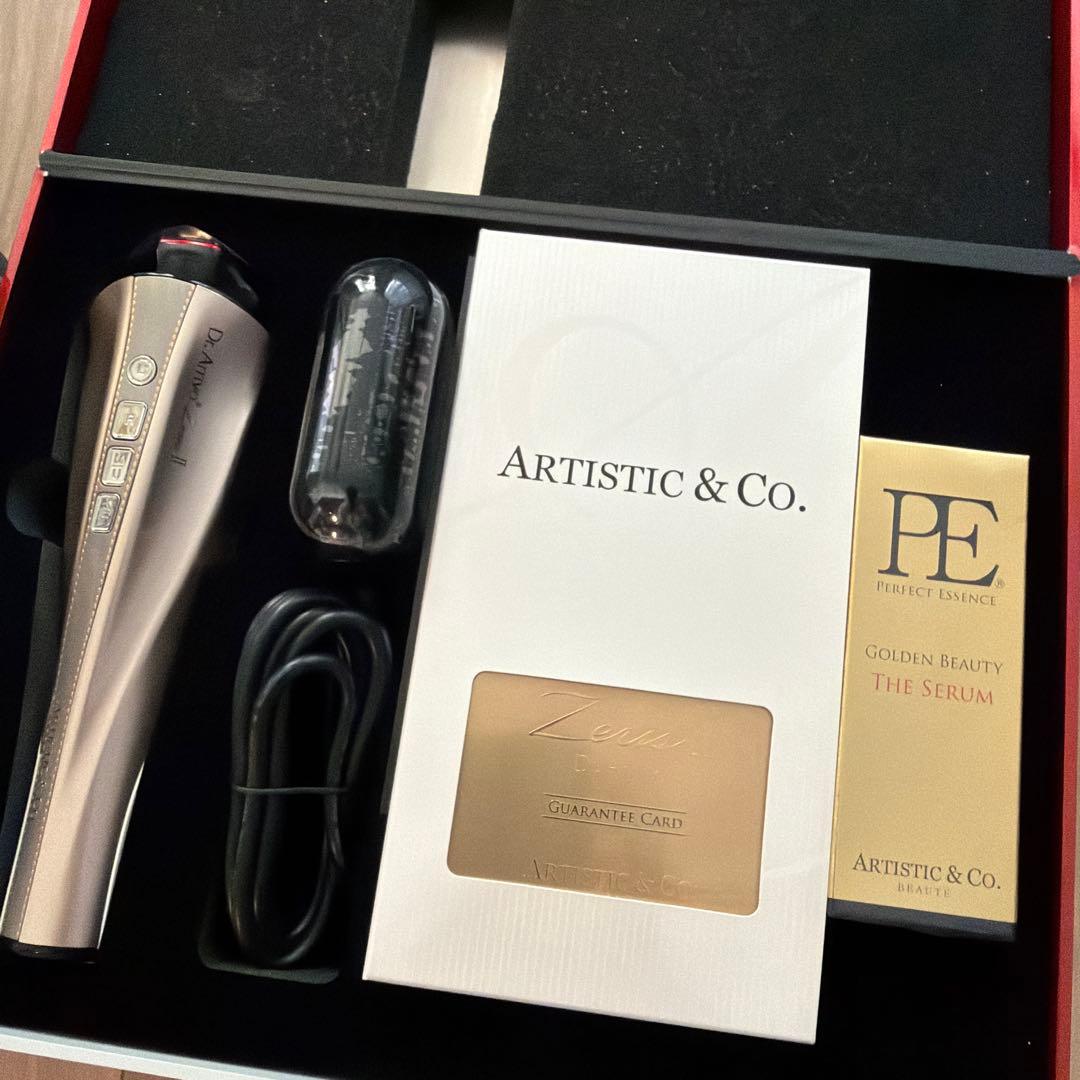 【新品】ARTISTIC & CO. Zeus II 美顔器　美容液付き