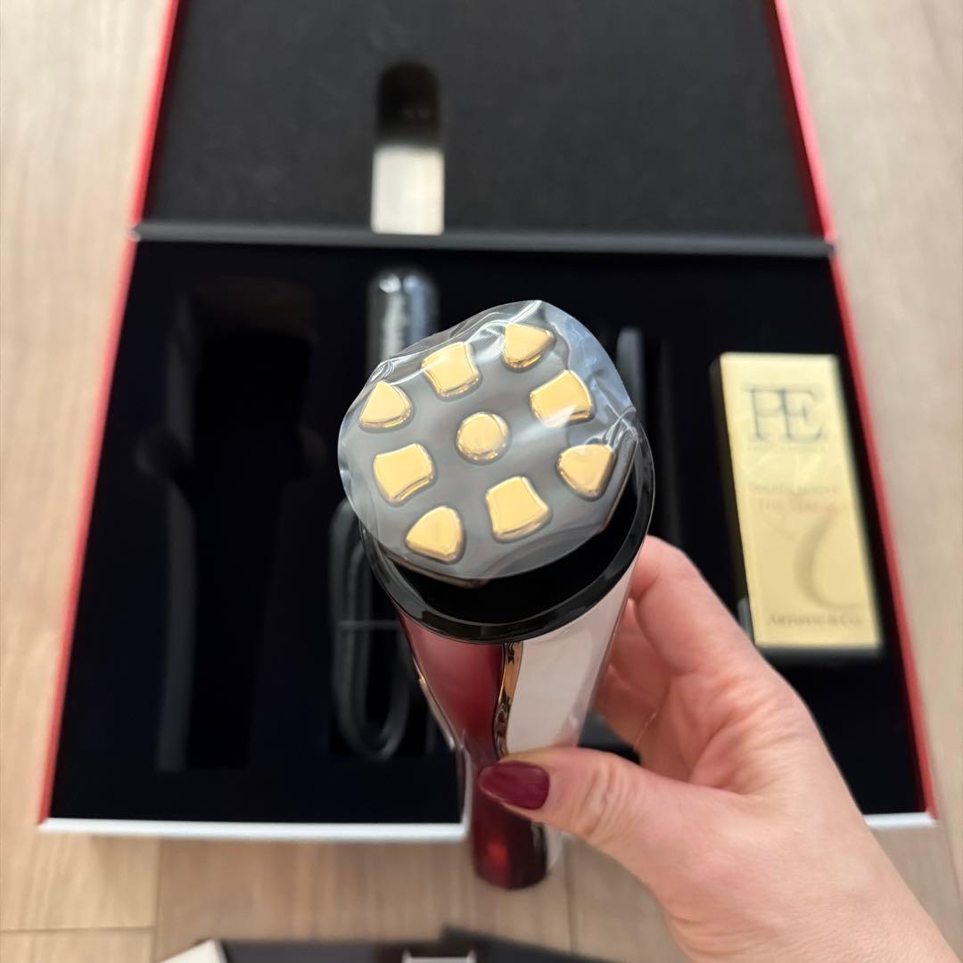 【新品】ARTISTIC & CO. Zeus II 美顔器　美容液付き