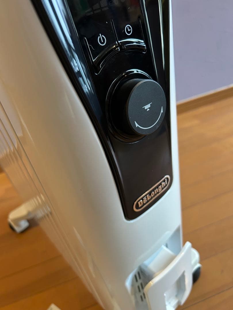 デロンギ　オイルヒーター　ユニカルド