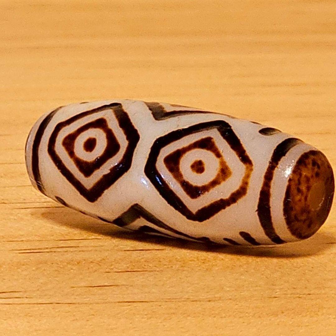 龍眼天珠 白玉髄龍眼 【極希少】