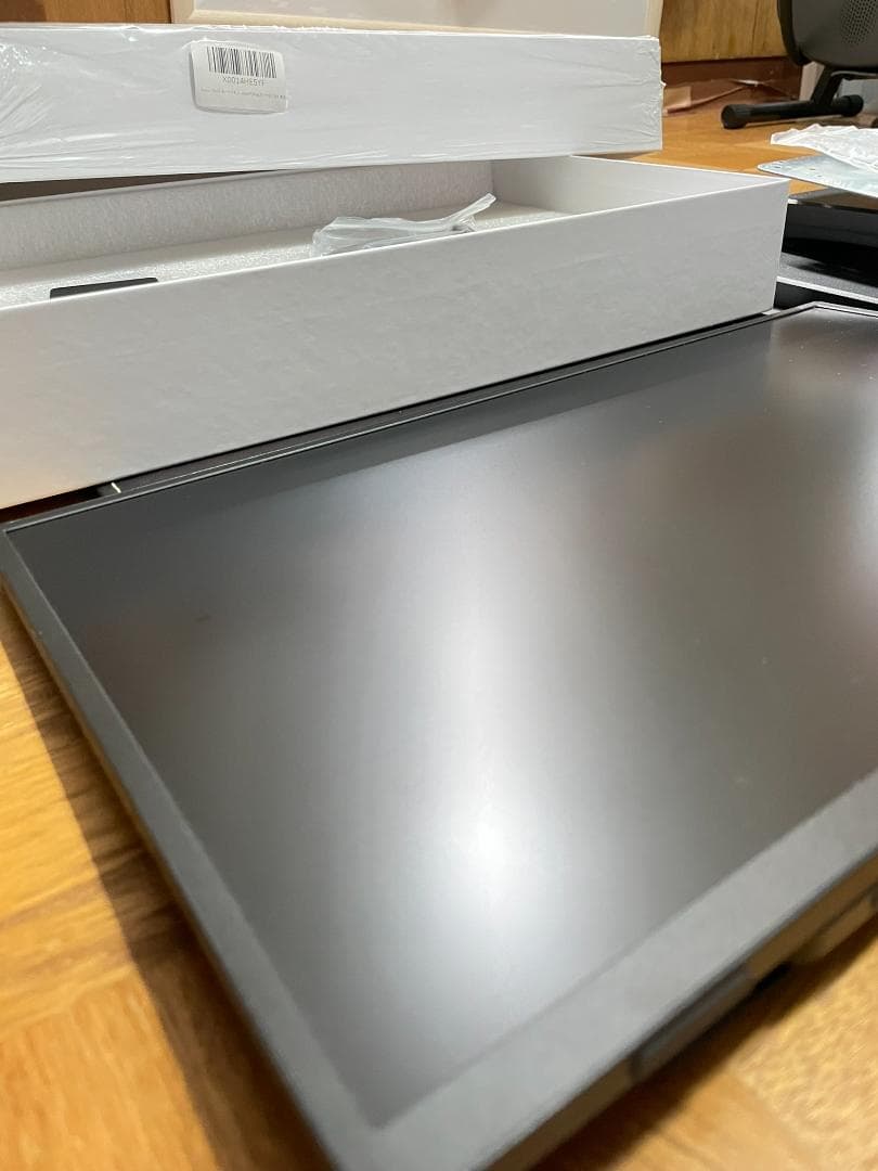 Acouto Zen18 モバイルモニター18.5インチ120Hz自立型スタンド