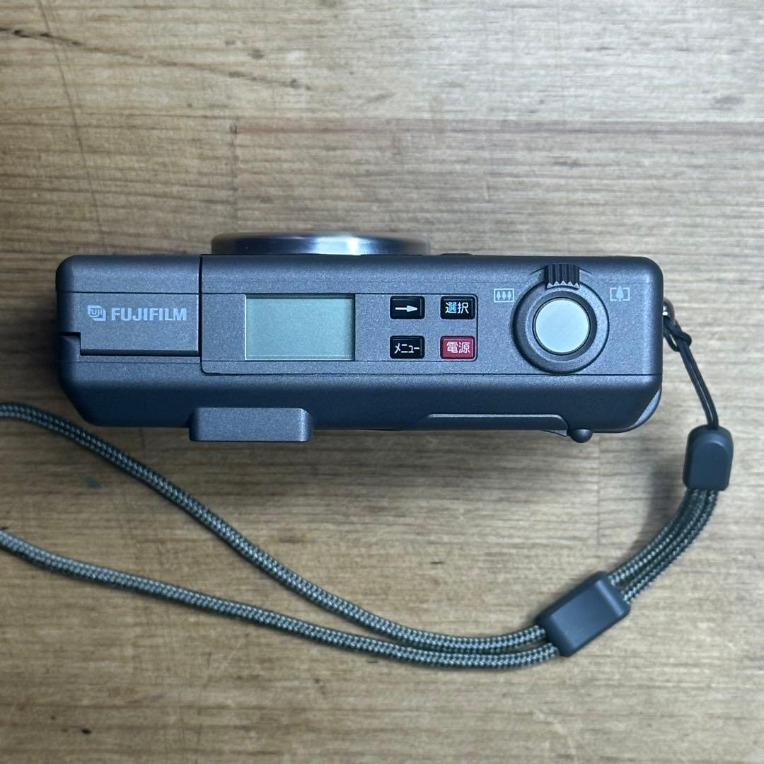 FUJIFILM NATURA CLASSICAコンパクトカメラ