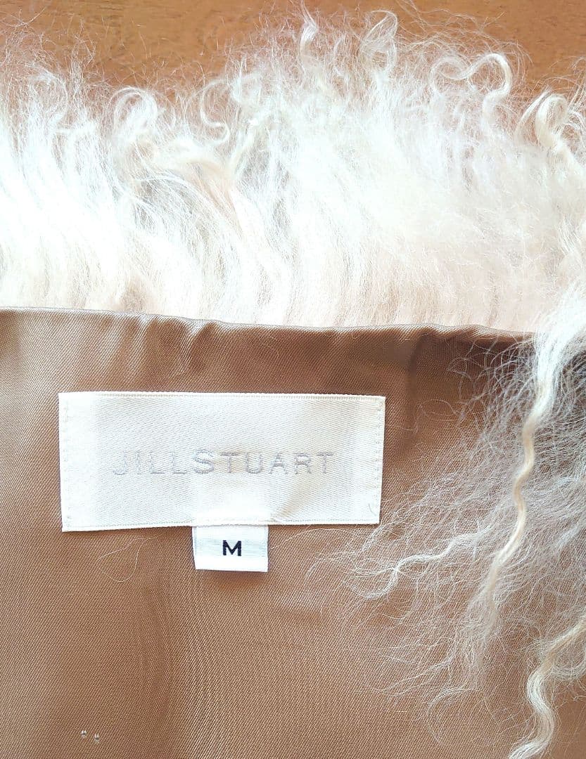 【ジルスチュアート】　軽くて暖かいシープ（羊の毛）のベスト