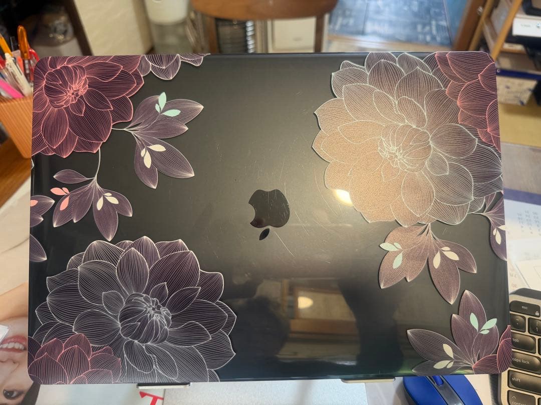 ○ MacBook Pro 16 i7 / 16GB / AppleCare+