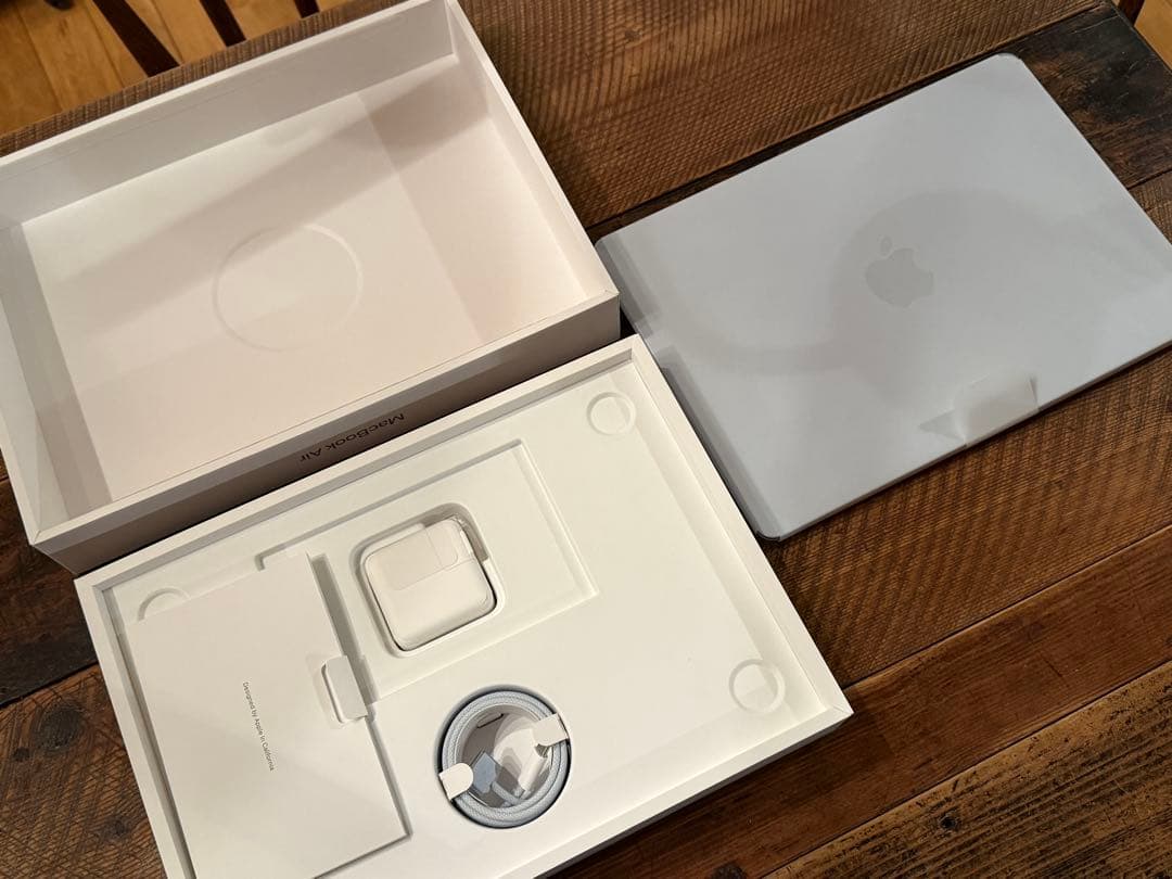 Apple MacBook Air M4 256GB スカイブルー