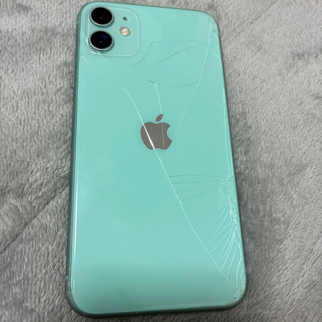Apple iPhone 11　グリーン　本体