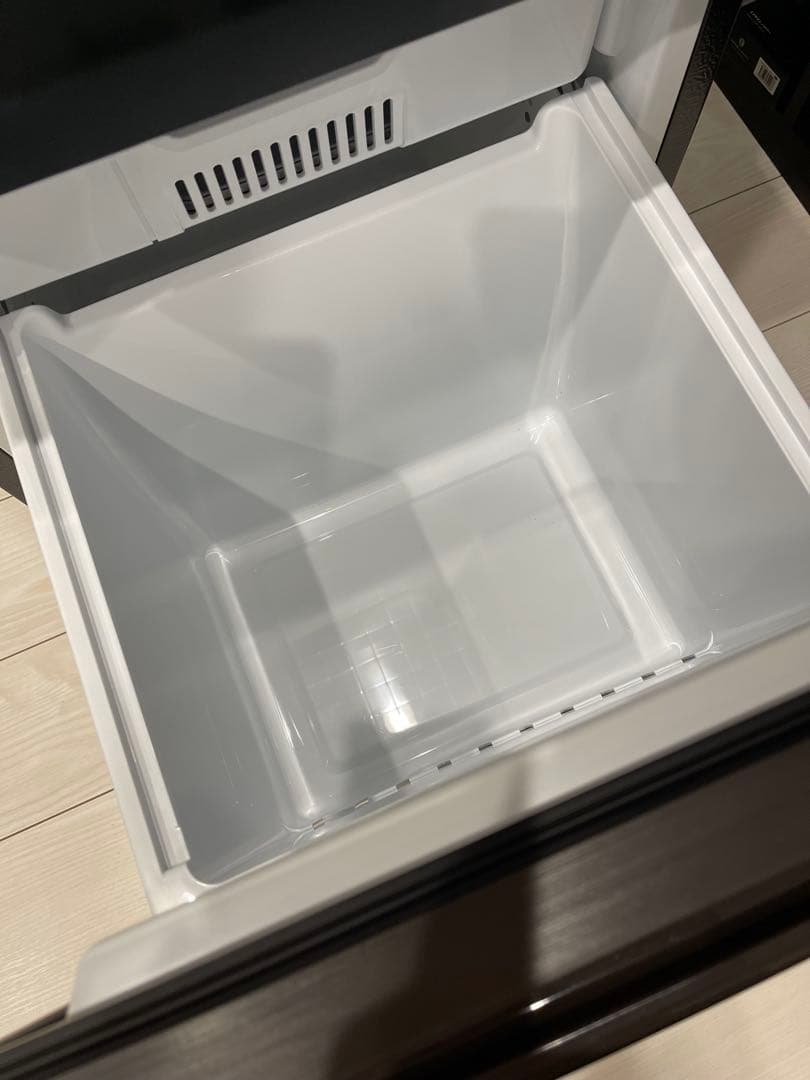 2024年製 Hisense 2ドア冷凍冷蔵庫ブラック HR-D16F/FB