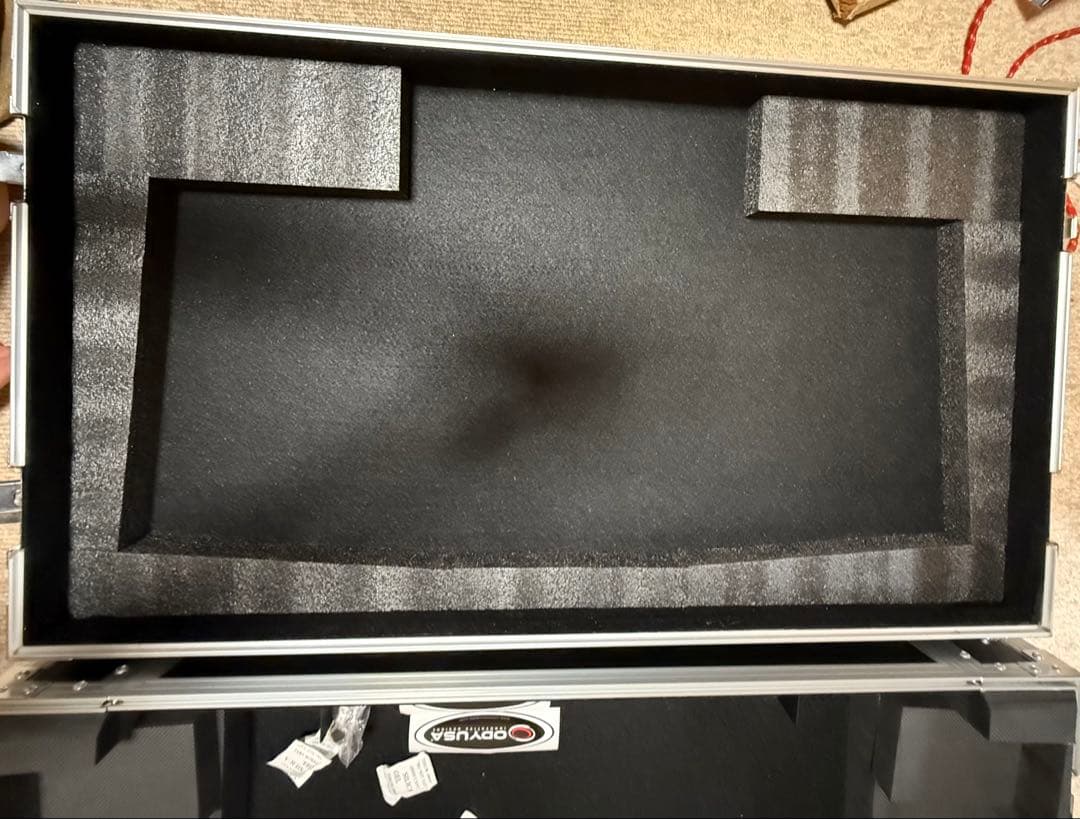 La Roux 様用OdyUSAキャリーケースOpus quad用