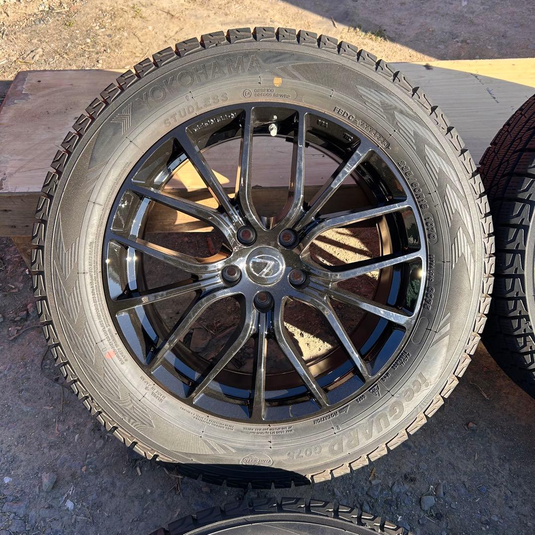 [美品][バリ溝]レクサス等23年YOKOHAMAスタッドレス235/60R18