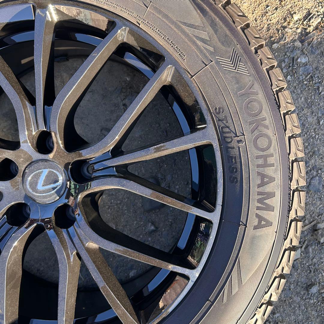[美品][バリ溝]レクサス等23年YOKOHAMAスタッドレス235/60R18