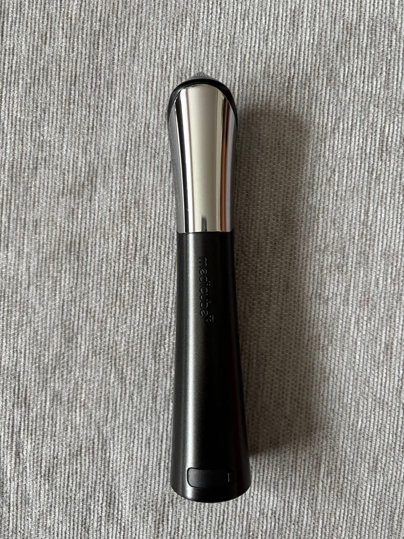 メディキューブ AGE-R ダーマEMSショット・ブースター