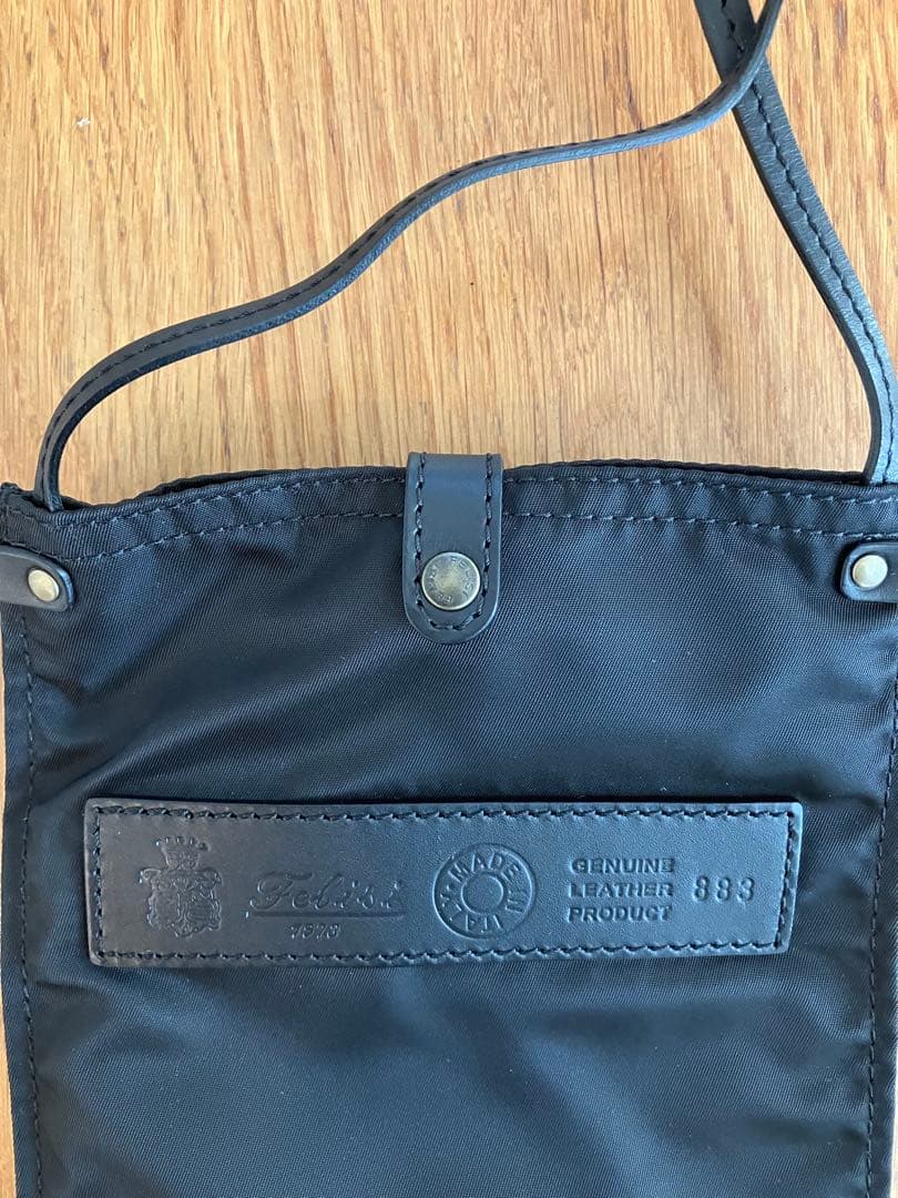 使用1回｜Felisi フェリージ｜サコッシュ｜833 DS｜ブラック