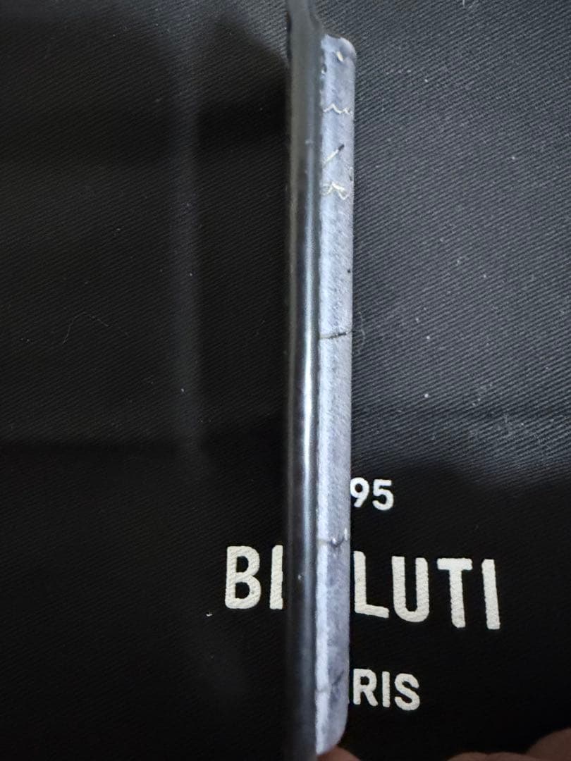 ベルルッティ　マグネット式カードホルダー