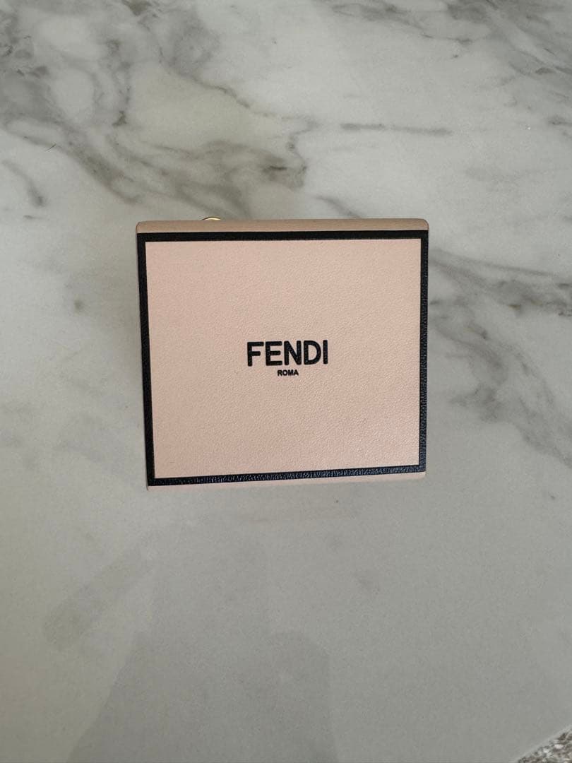 フェンディ キーホルダー ミニボックス