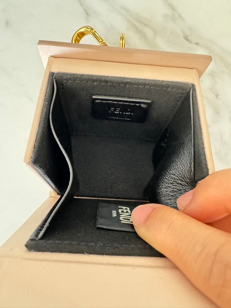 フェンディ キーホルダー ミニボックス