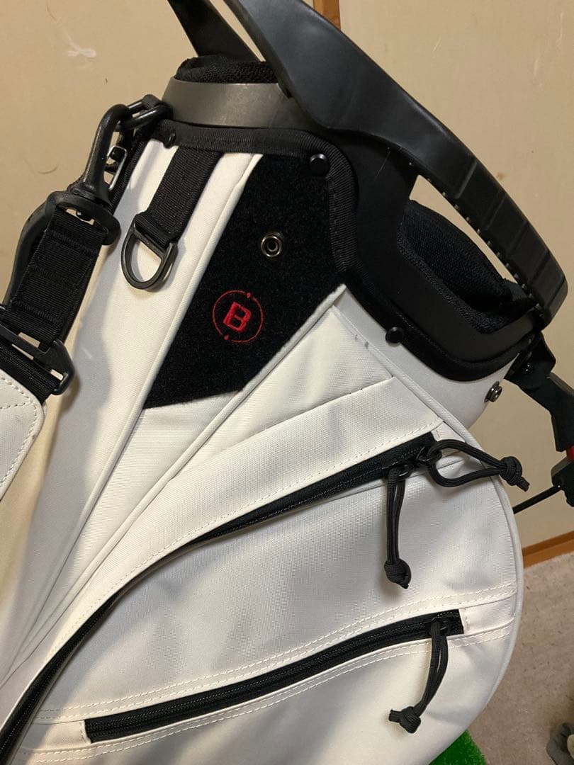 美品BRIEFING ゴルフバッグ・キャディバッグ　CR02オーセンティック