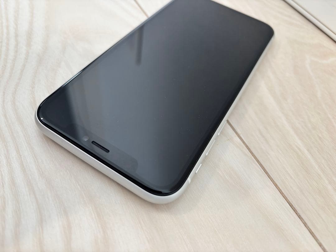 【美品】iPhoneXR ホワイト 128GB SIMフリー