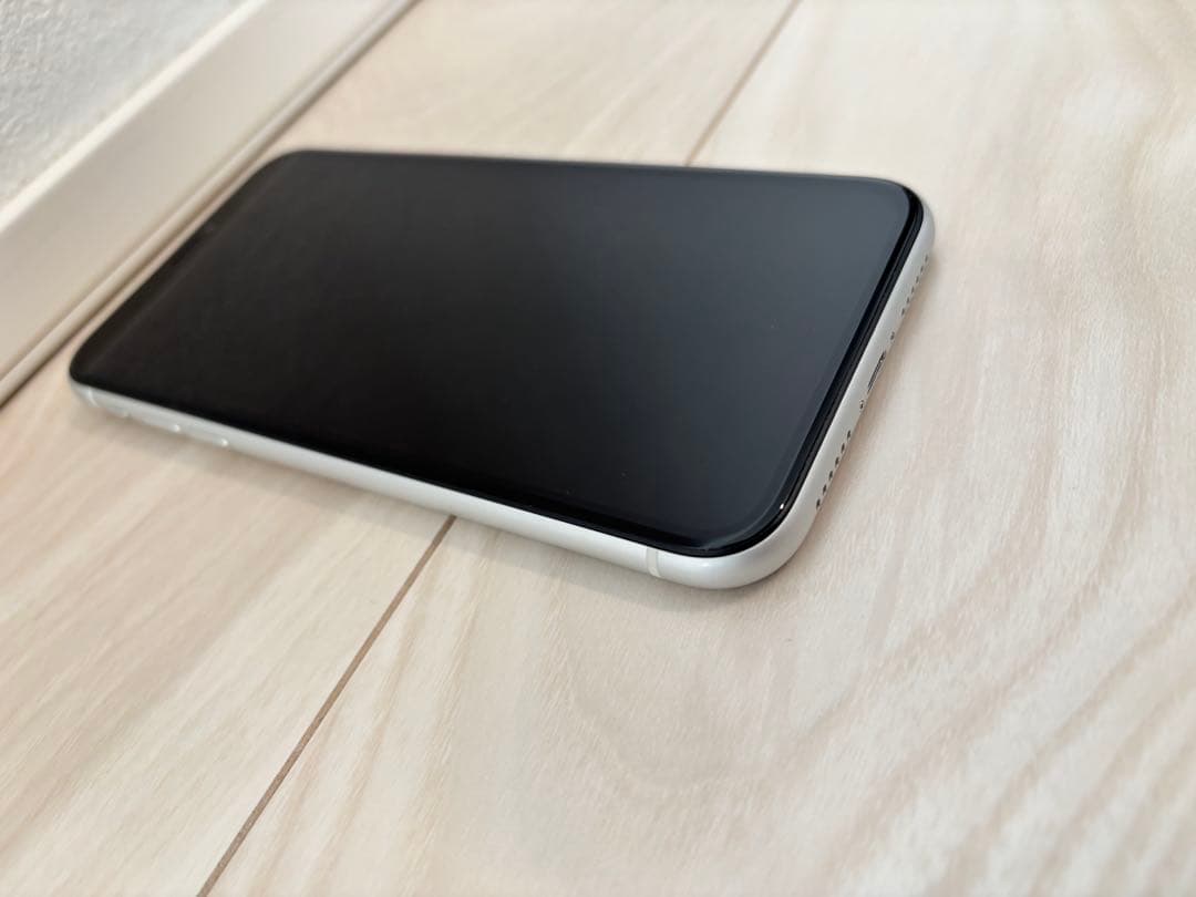 【美品】iPhoneXR ホワイト 128GB SIMフリー
